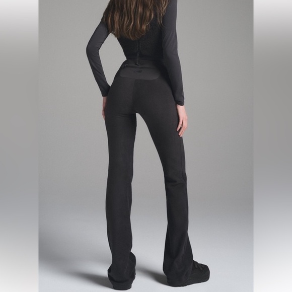 HTF SKIMS FLEECE LOUNGE PANTS IN STORM XS - Picture 1 of 9